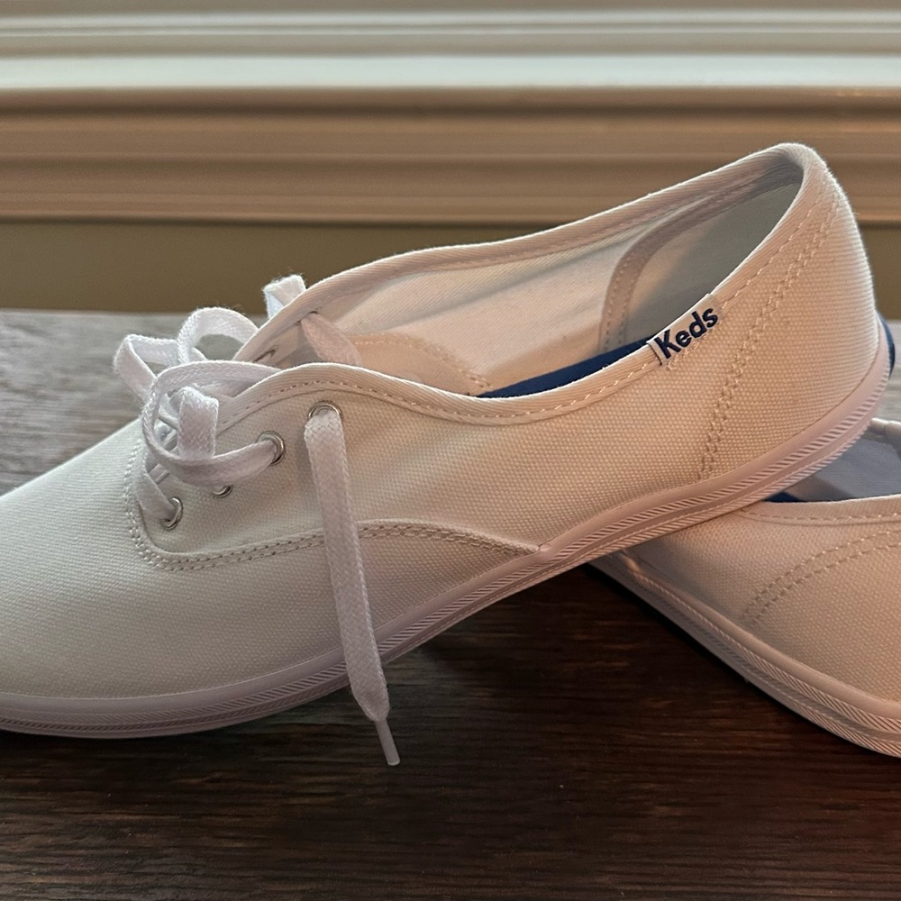 Keds White Canvas Sneakers Classic Casual Style